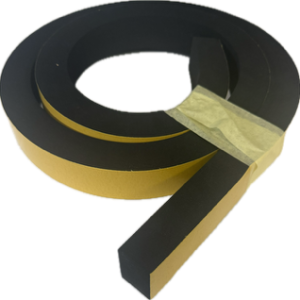 Cheder usa cu adeziv pe o parte EPDM 2000x40x30mm.Comanda minma 20 buc.Pret pe bucata.