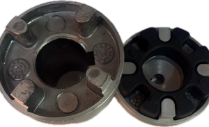 Cuplaj aluminiu cu alezaje și canale de pană, semiculaj ND65C,alezaj 28H7; semicuplaj ND65PU1P con 1:8, p=9.7 mm , E=2.5 MM , pana  CH=2.4 mm, element elastic R-62